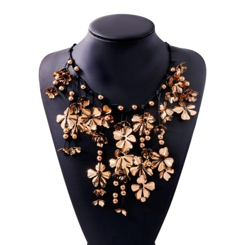  luxurious new retro flowers pendant necklace charm lady personality temperament banquet gem