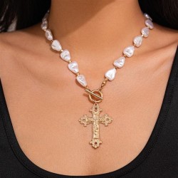 occidental style  personality crossO buckle necklace  Pearl beads clavicle cha..