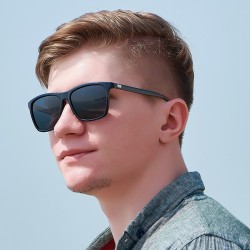( Black frame  gray  Lens  polarized light) Colorful series samll Sunglasses man polarized light sunglass Alloy man sunglass