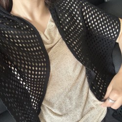 (  khaki)pure color knitting hollow shawl woman Sunscreen all-Purpose triangle..