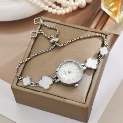 brief fashion lady watch temperament Word surface Rome clover Pull-out samll B..