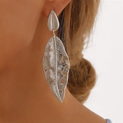 E occidental style mediumVintage unique creative Metal leaves earring   fashio..