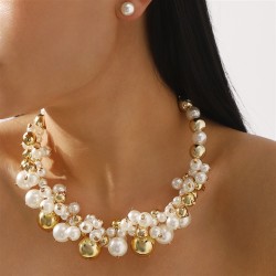 creative gorgeous banquet imitate Pearl short style lady ear stud necklace set