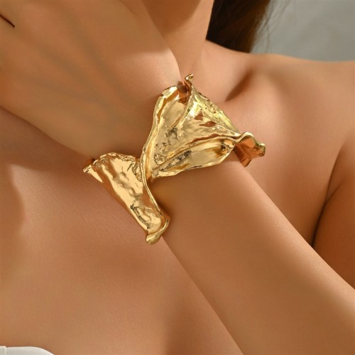 occidental style lady bangle  geometry Metal Irregular woman all-Purpose high