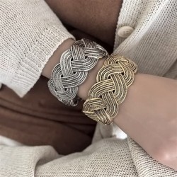 occidental style wind personality twisted bangle woman trend Street Snap Alloy..