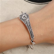 ( anti silver) creative feather bangle  apan and Korea brief retro temperament bangle