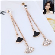 fine  Korean style fashion sweet triangle personality temperament ear stud