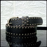 ( black)belt woman wh...