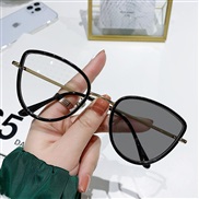 ( Bright balck frame ...