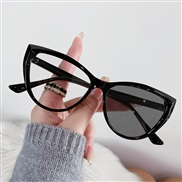 ( Bright balck frame ...