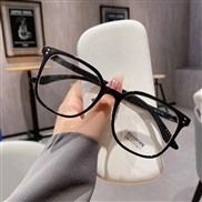 ( Bright balck frame ...