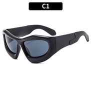 (C  Black frame  gray...