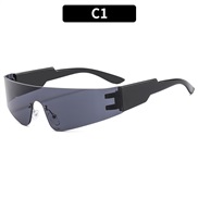 (C  Black frame  gray...