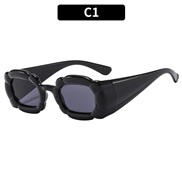 (C  Black frame  Blac...