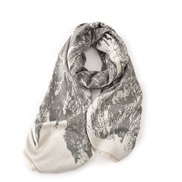 ( gray)scarf woman im...