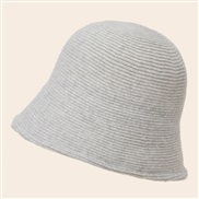 ( gray) wool Bucket h...