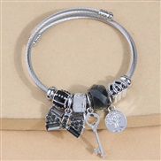 fashion conciseOL flash diamond bow key all-Purpose temperament woman bangle