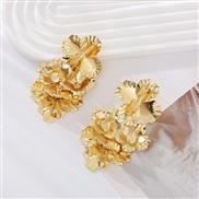 ( Gold)occidental style fashion Metal earrings woman Alloy flowers all-Purpose personality ear stud exaggerating trend 