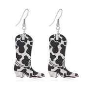 ((WEH3496) black+ white White K)occidental style Cowboy personality fashion exaggerating occidental style fashion earri