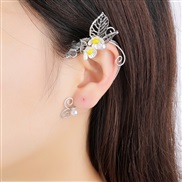 (6 2) Earring occiden...