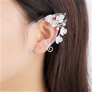 (6 6) Earring occiden...