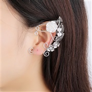 (6 7) Earring occiden...