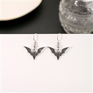 (E592  1)occidental style black bat shirt earrings  creative personality animal Earring punk earring woman