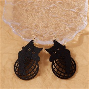 ( black)personality cat samll eyes earrings