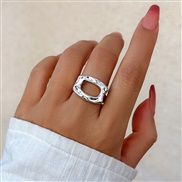 ( 3 White k  728)occidental style exaggerating Metal textured surface butterfly ring woman brief bow DoubleRing