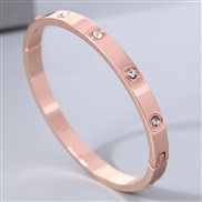 fashion concise flash diamond personality temperament lady bangle