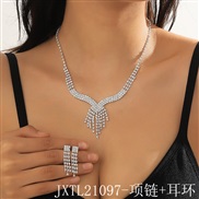 (JXTL21 97 necklace+)...