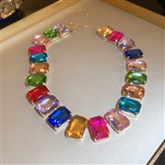 ( necklace  Color)occ...