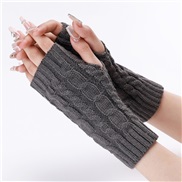 (Free Size )( Dark grey) autumn Winter pattern short style woolen man woman knitting warm half sleeves