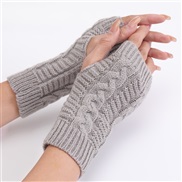 ( Light gray)short style twisted fashion glove Autumn and Winter man woman Korean style knitting woolen half warm