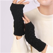 ( black)short style twisted fashion glove Autumn and Winter man woman Korean style knitting woolen half warm