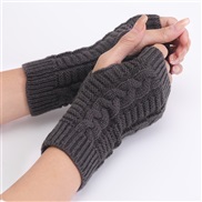 ( Dark grey)short style twisted fashion glove Autumn and Winter man woman Korean style knitting woolen half warm