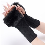 (Free Size )( black)rhombus short style glove Autumn and Winter woolen sleeves woman sleeves knitting warm