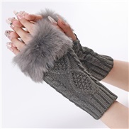 (Free Size )( Dark grey)rhombus short style glove Autumn and Winter woolen sleeves woman sleeves knitting warm