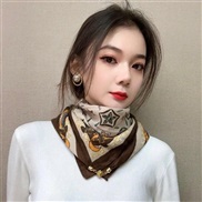 autumn fashion trend lady retro print buckle scarf warm Collar