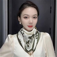 autumn fashion trend lady retro print buckle scarf warm Collar