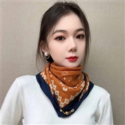 autumn fashion trend lady retro print buckle scarf warm Collar