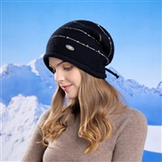 (  black)autumn Winter Korean style big head Stripe knitting samll hedging hat woman