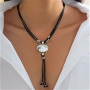 ( White k  necklace 6...