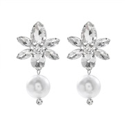 ( Silver)lady snowflake diamond Pearl pendant earrings high temperament earring Earring