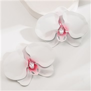 ( white)more butterfly flowers earrings Alloy flowers ear stud exaggerating high wind Earring