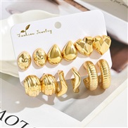 (E) set occidental style wind gold retro circle personality exaggerating geometry heart-shaped Round color retention ea