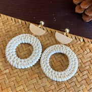 (  white)Round weave ...