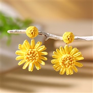 ( Metal+)beautiful color weave flowers earrings  occidental style wind personality exaggerating Earring