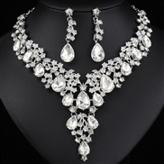 ( White KWhite Diamond )occidental style necklace earrings set high three bride