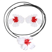 ( white)flowers petal necklace earrings set